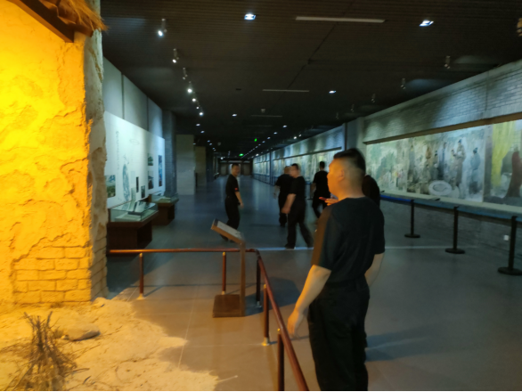 諸城守押大隊(duì)黨支部超然臺黨性教育基地開展“不忘初心、牢記使命”現(xiàn)場教學(xué)活動404.png